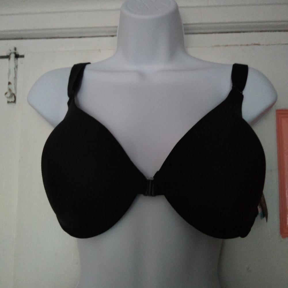 Bras - Picture 4 of 10